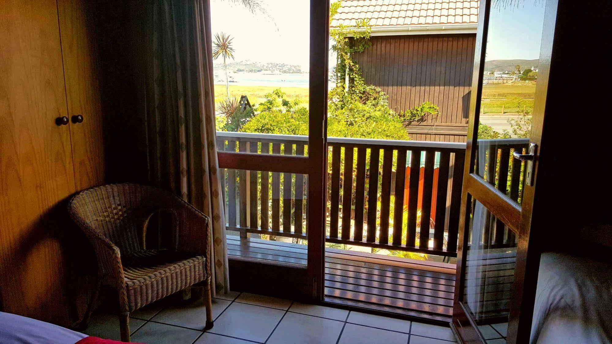 Lakeside Accommodation Книсна Екстериор снимка